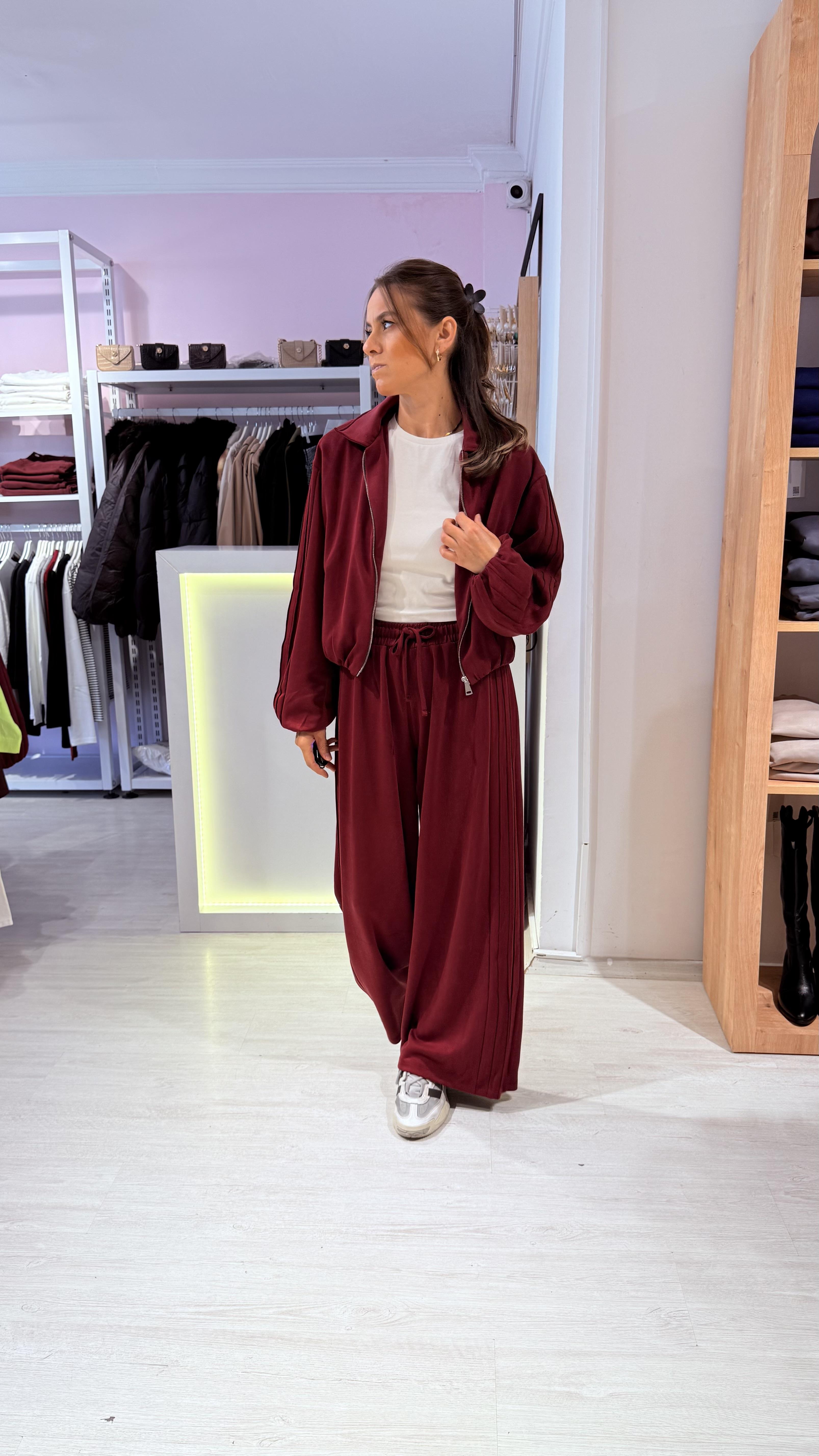 Bordo Şeritli Modal Takım