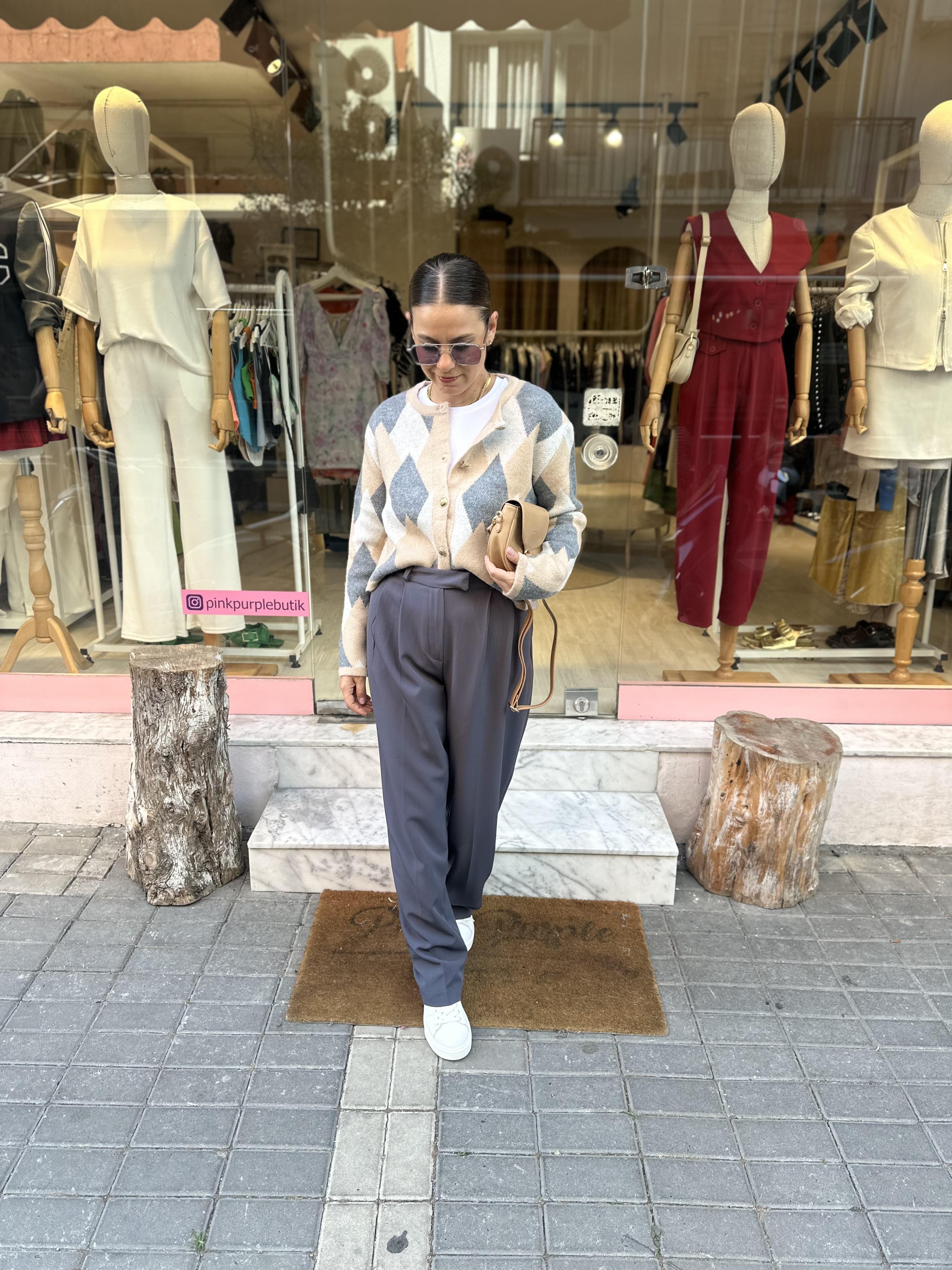 Gri Kahve Baklava Desen Hırka 