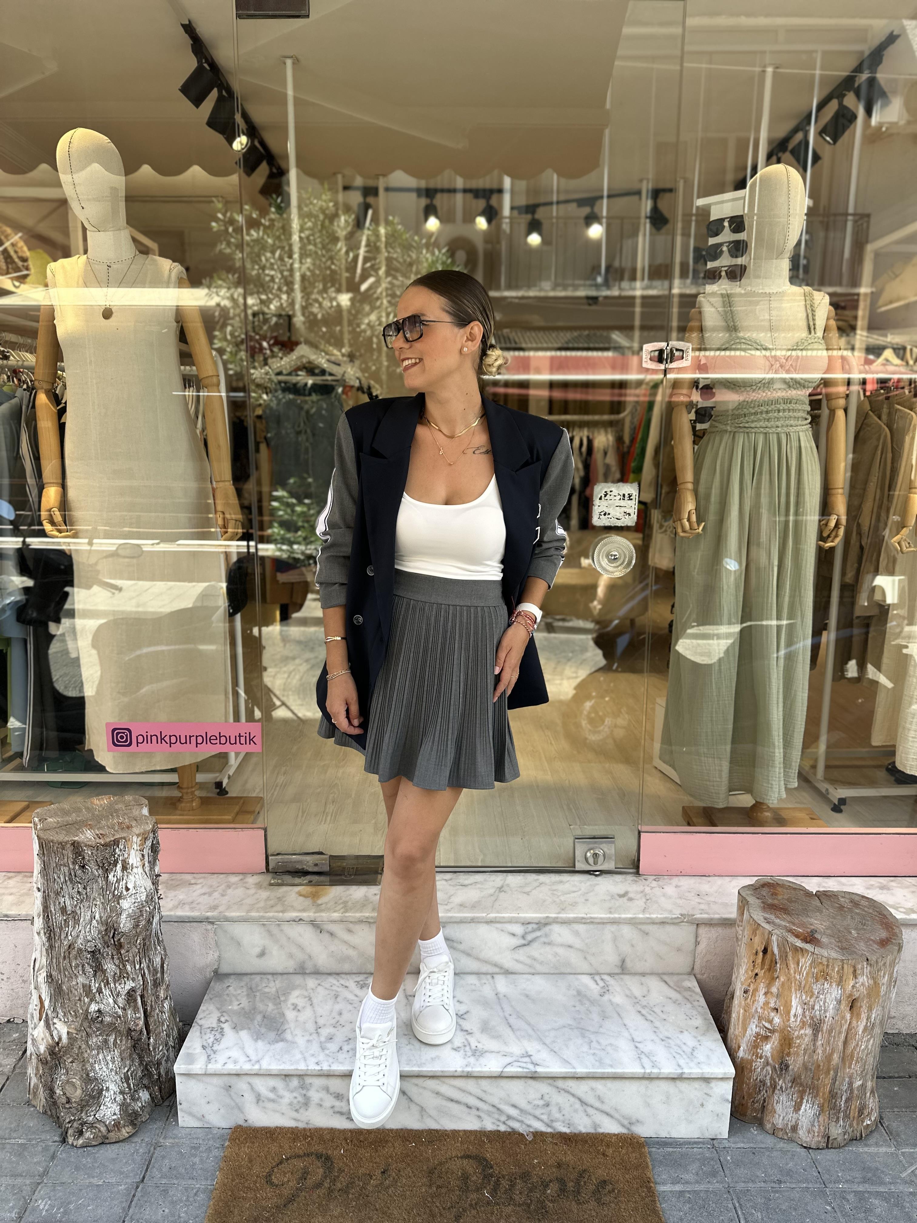 Gri Pileli Şort Etek
