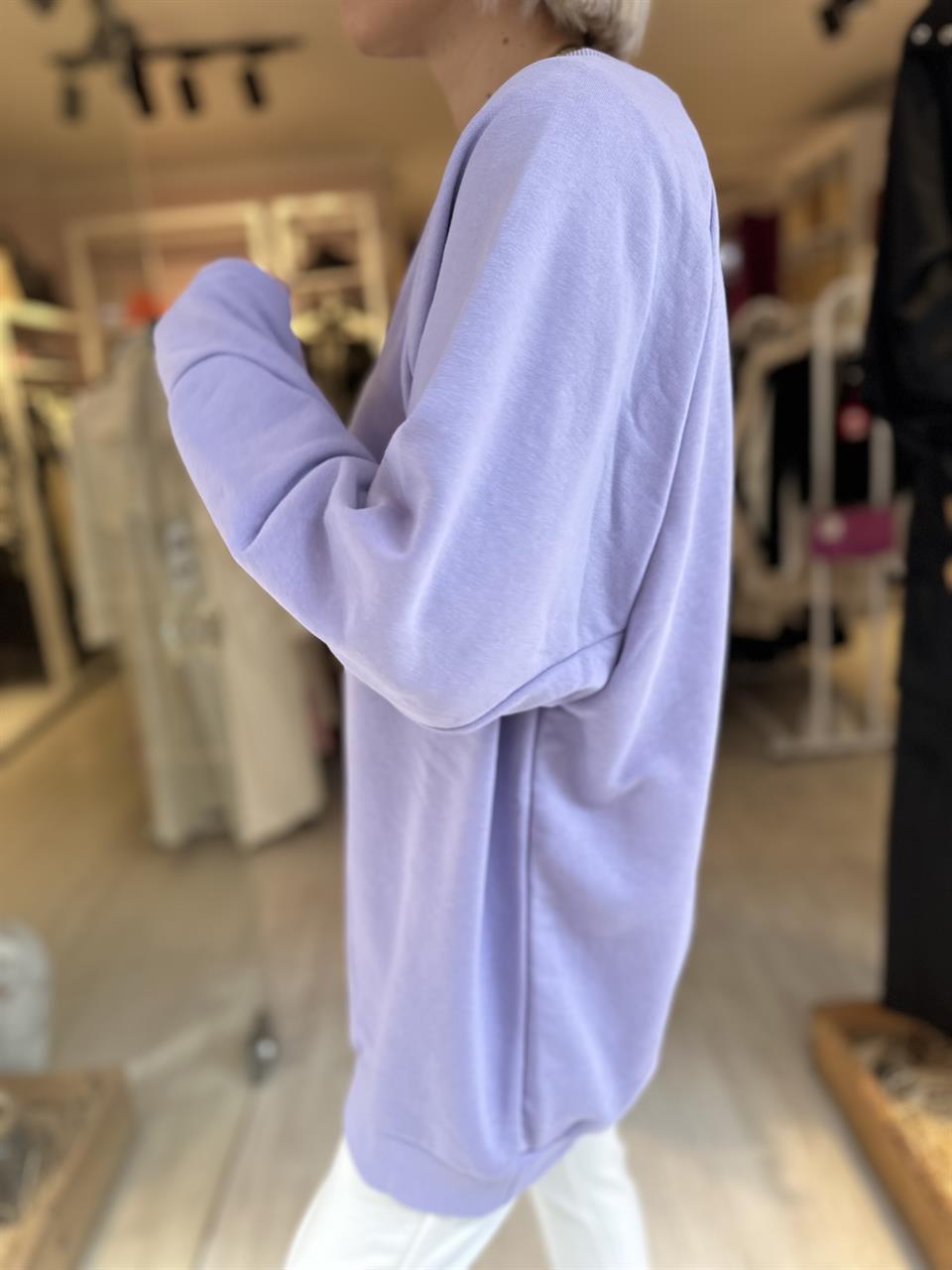Lila Oversize Sweatshirt