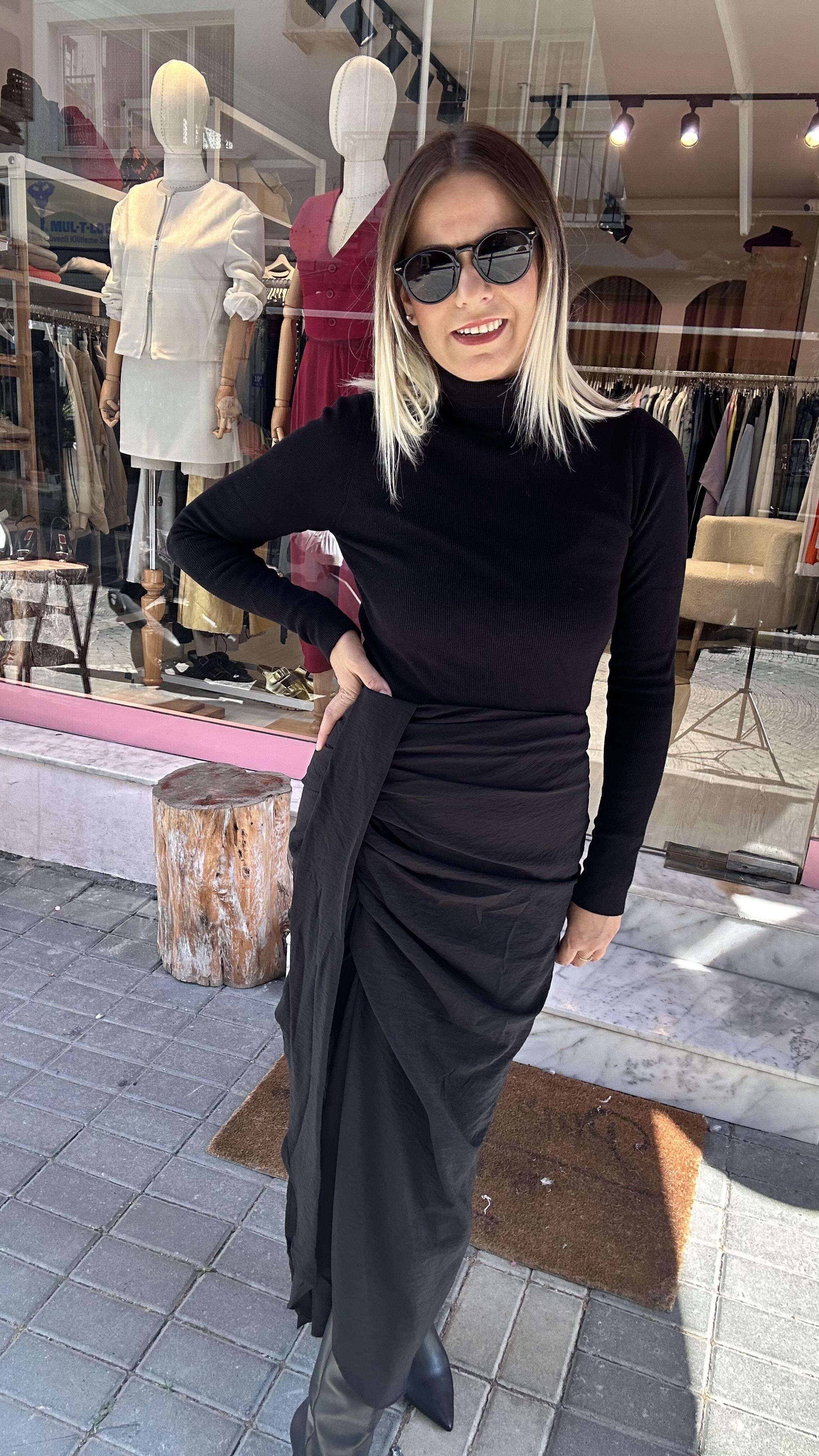 Siyah Balıkçı Yaka Triko