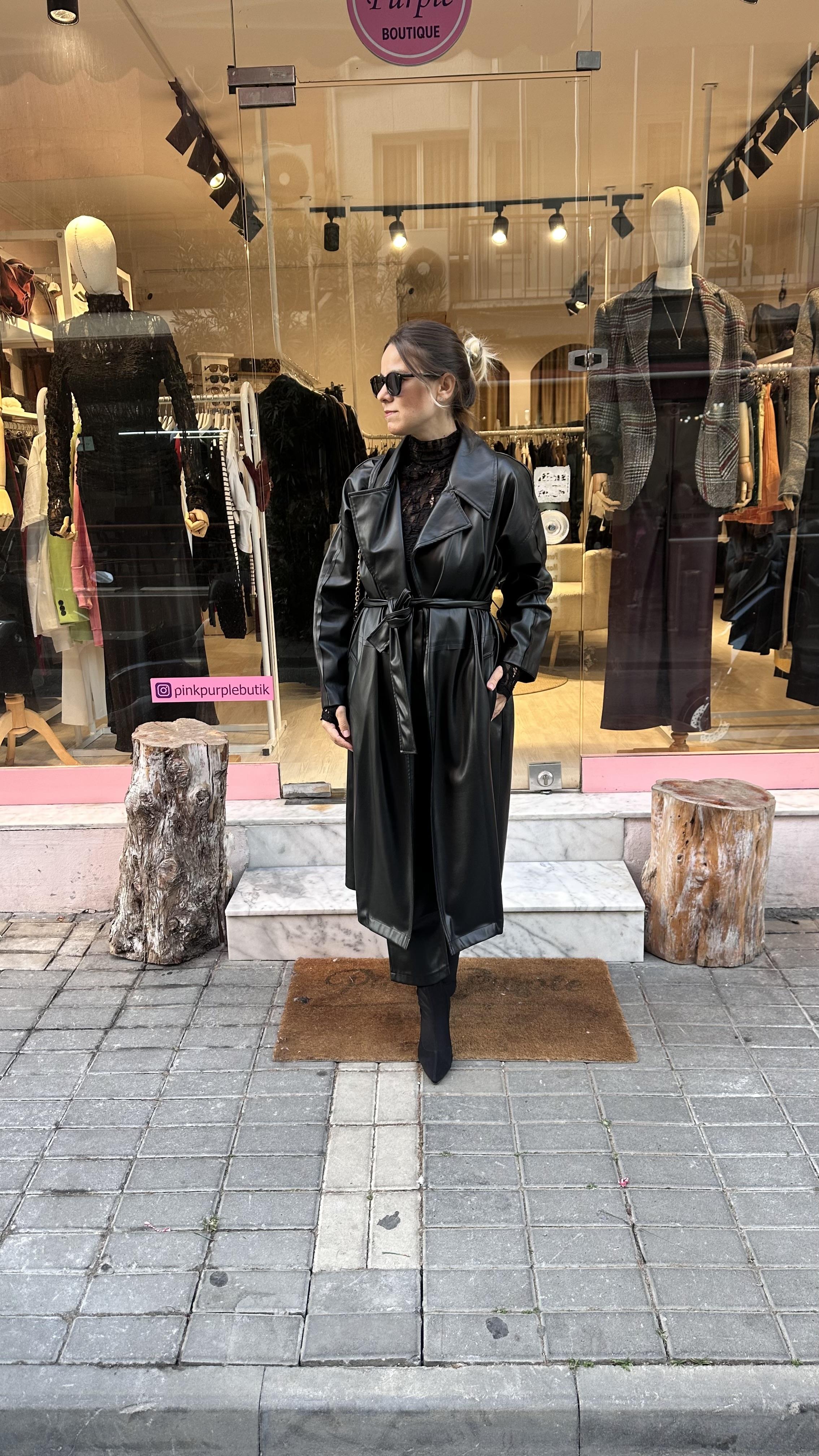 Siyah Deri Trençkot
