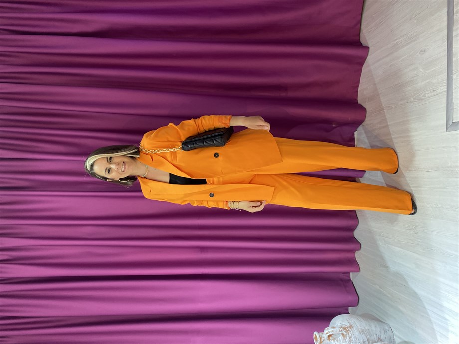 Turuncu Blazer Takım