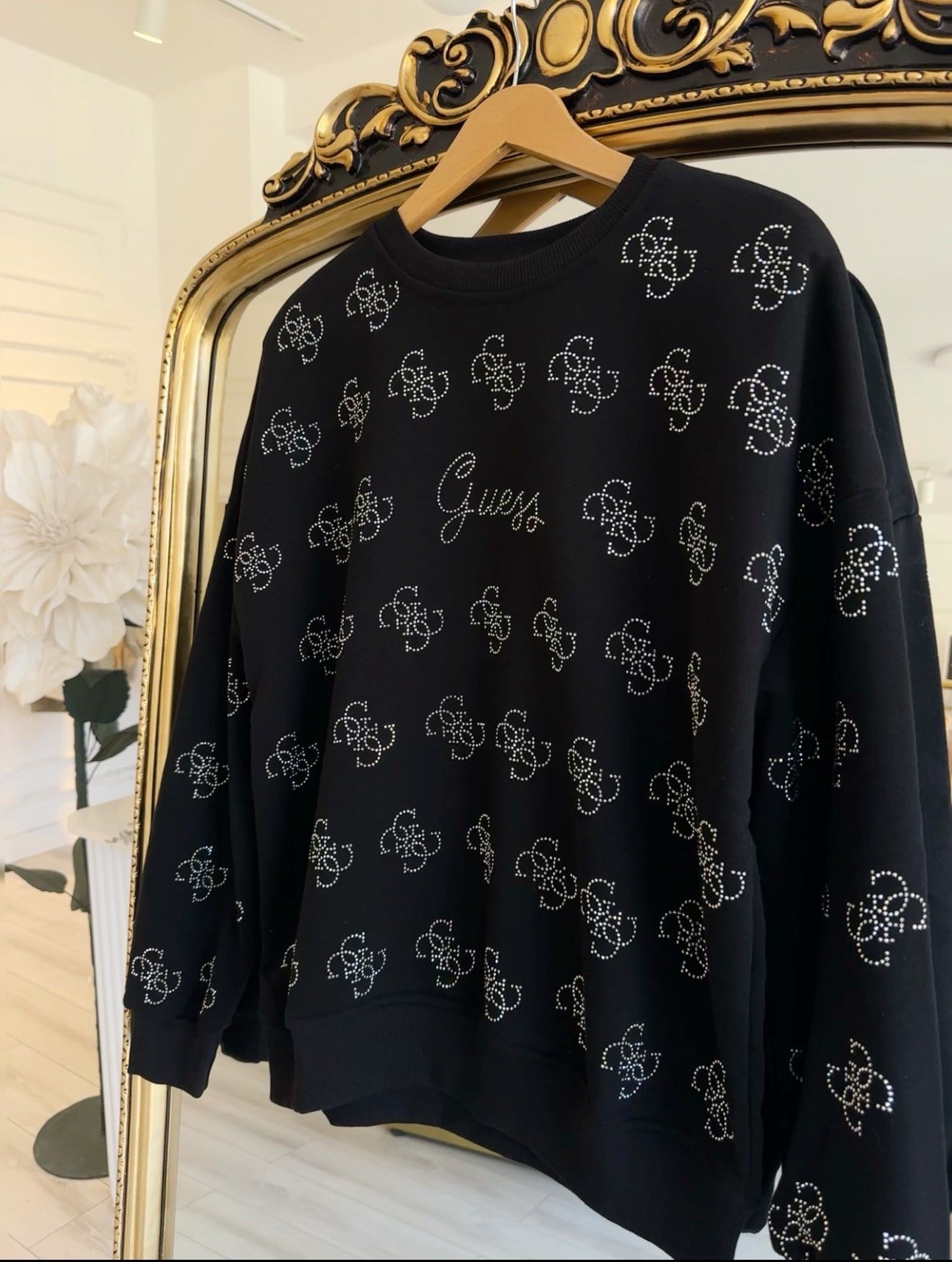 GUESS Taş Detaylı Siyah Oversize Sweatshirt