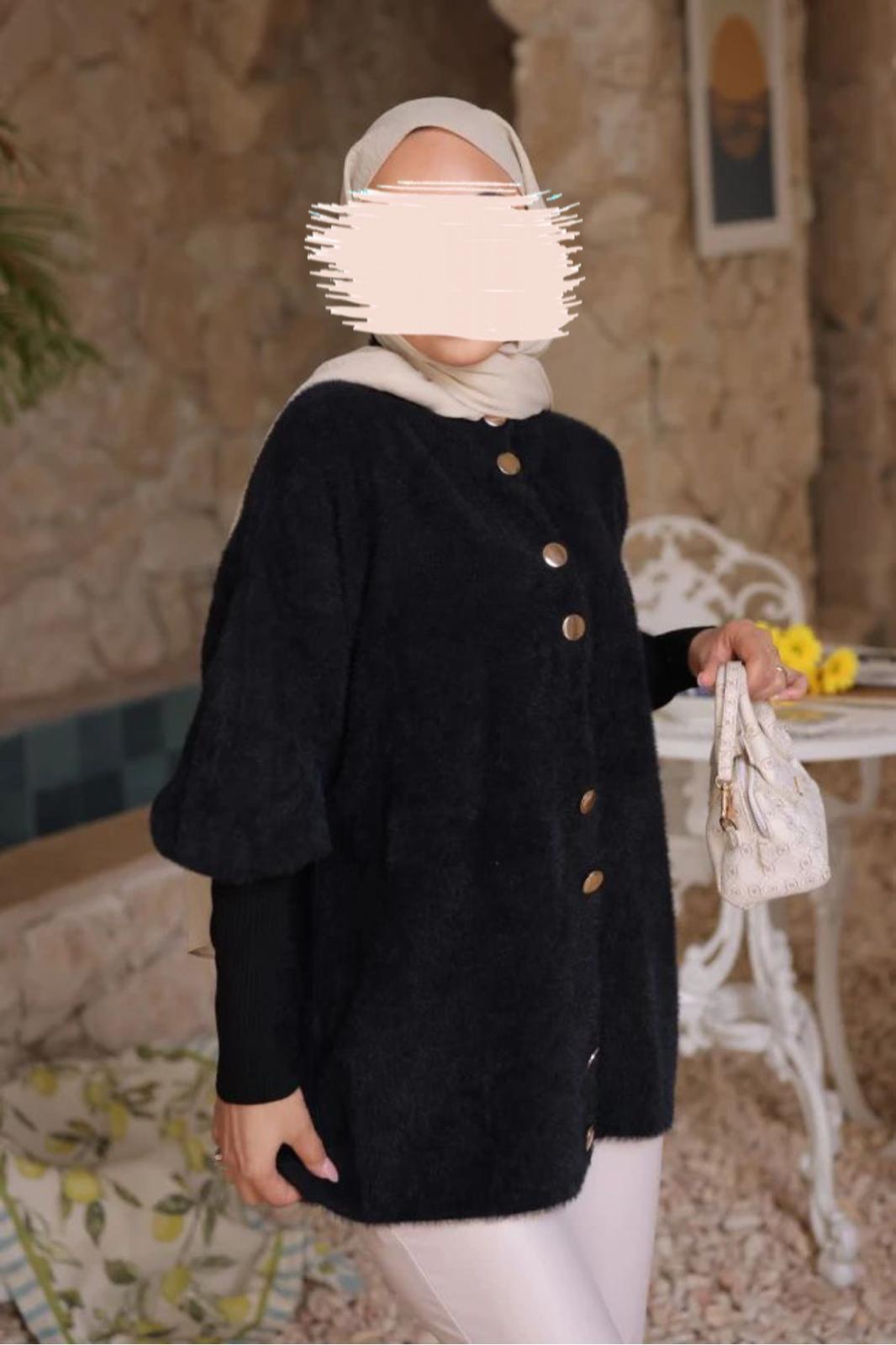 Gold Düğmeli Angora Hırka