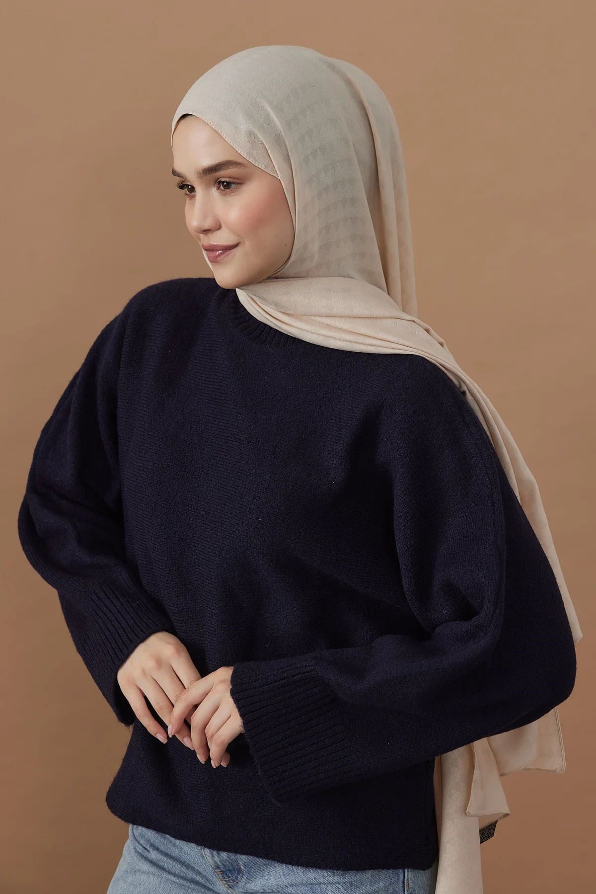 Soft Jakar Üçgen Desen Şal İğde