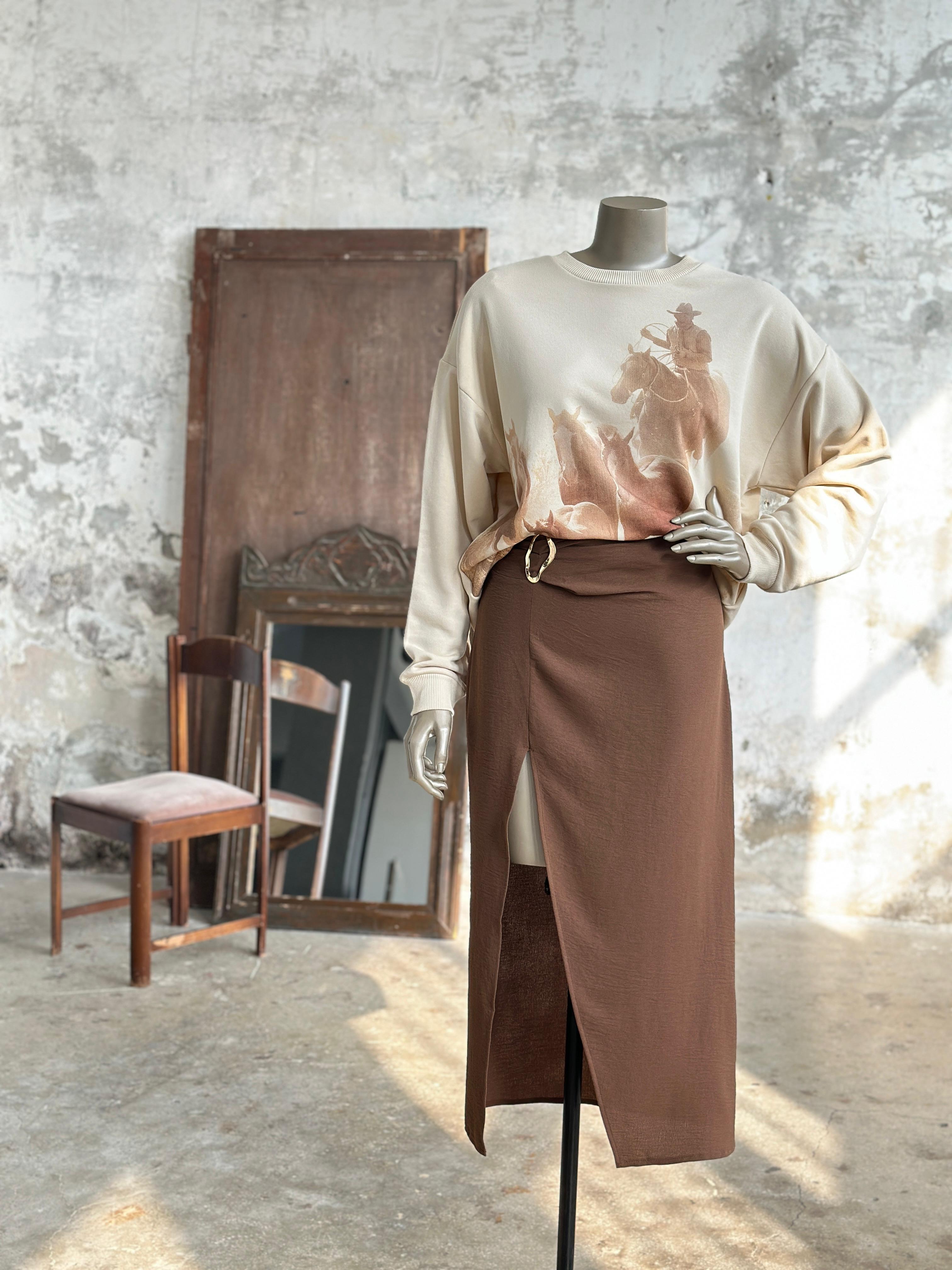 Bisiklet Yaka At Baskılı Sweat (Bej)