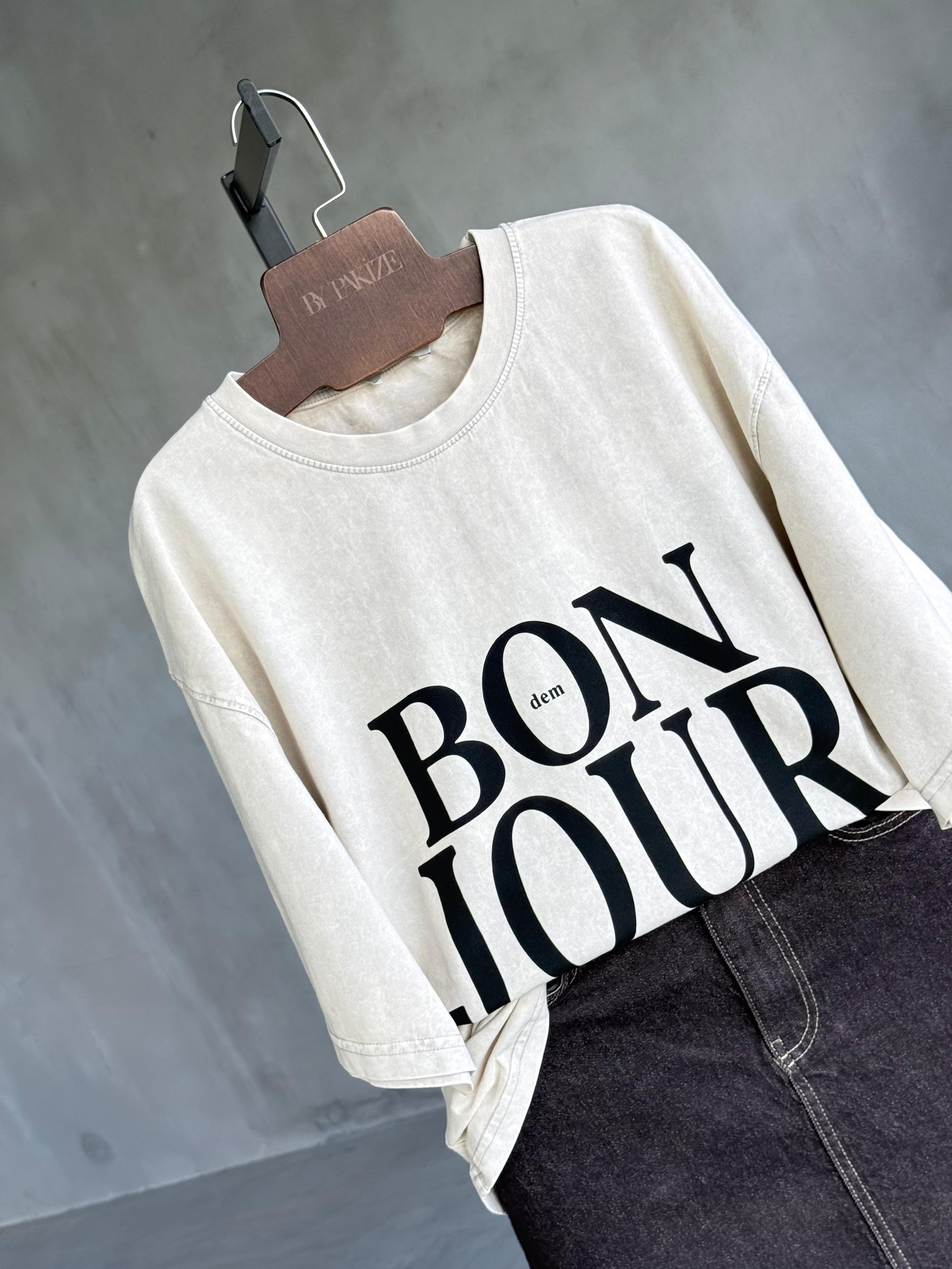 Bonjour Yazı Baskılı Taş Yıkamalı Oversize Dokuma Tişört (Taş)