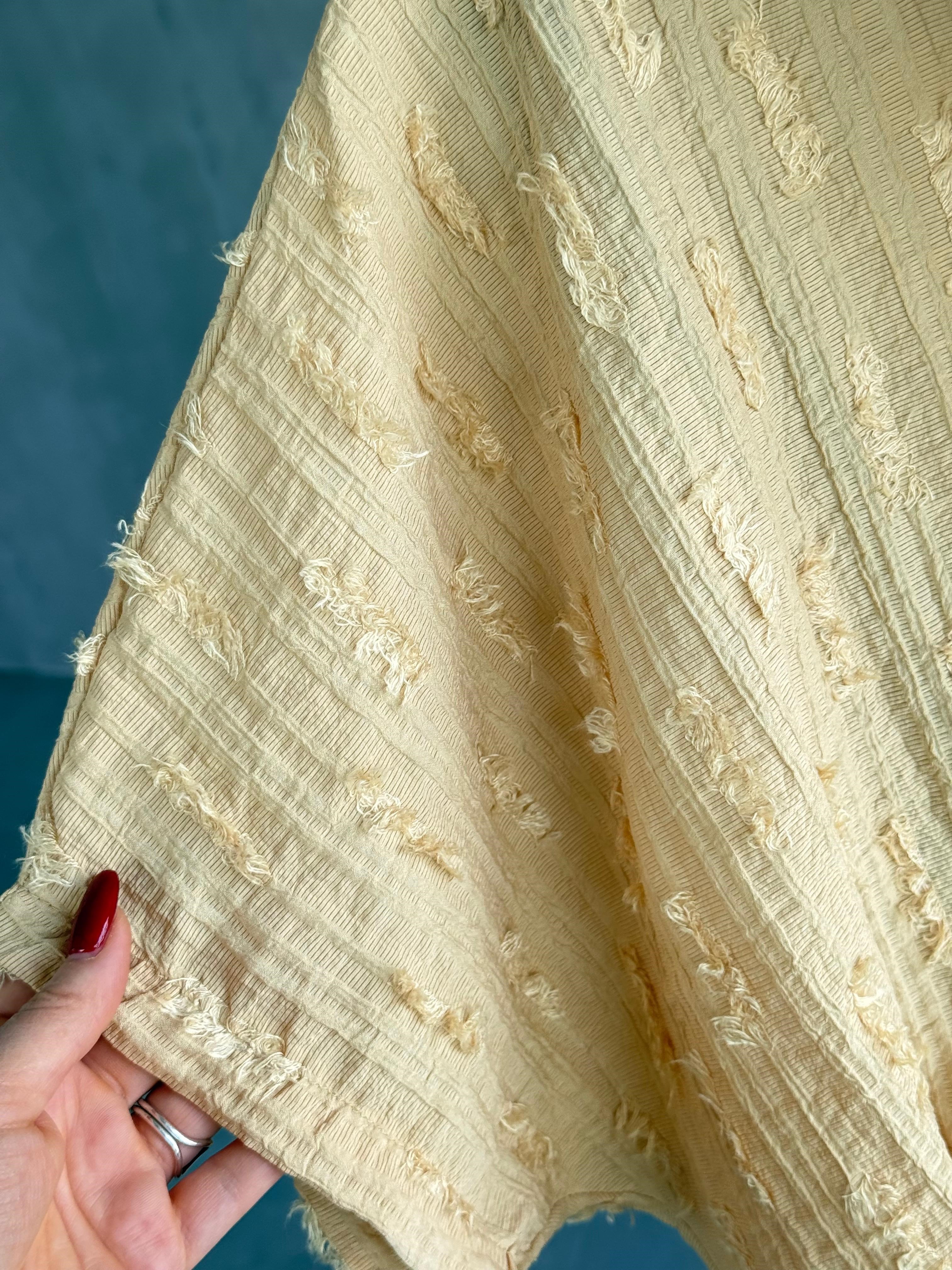 Kırçıl Detaylı Yakalı Takım (Sarı)