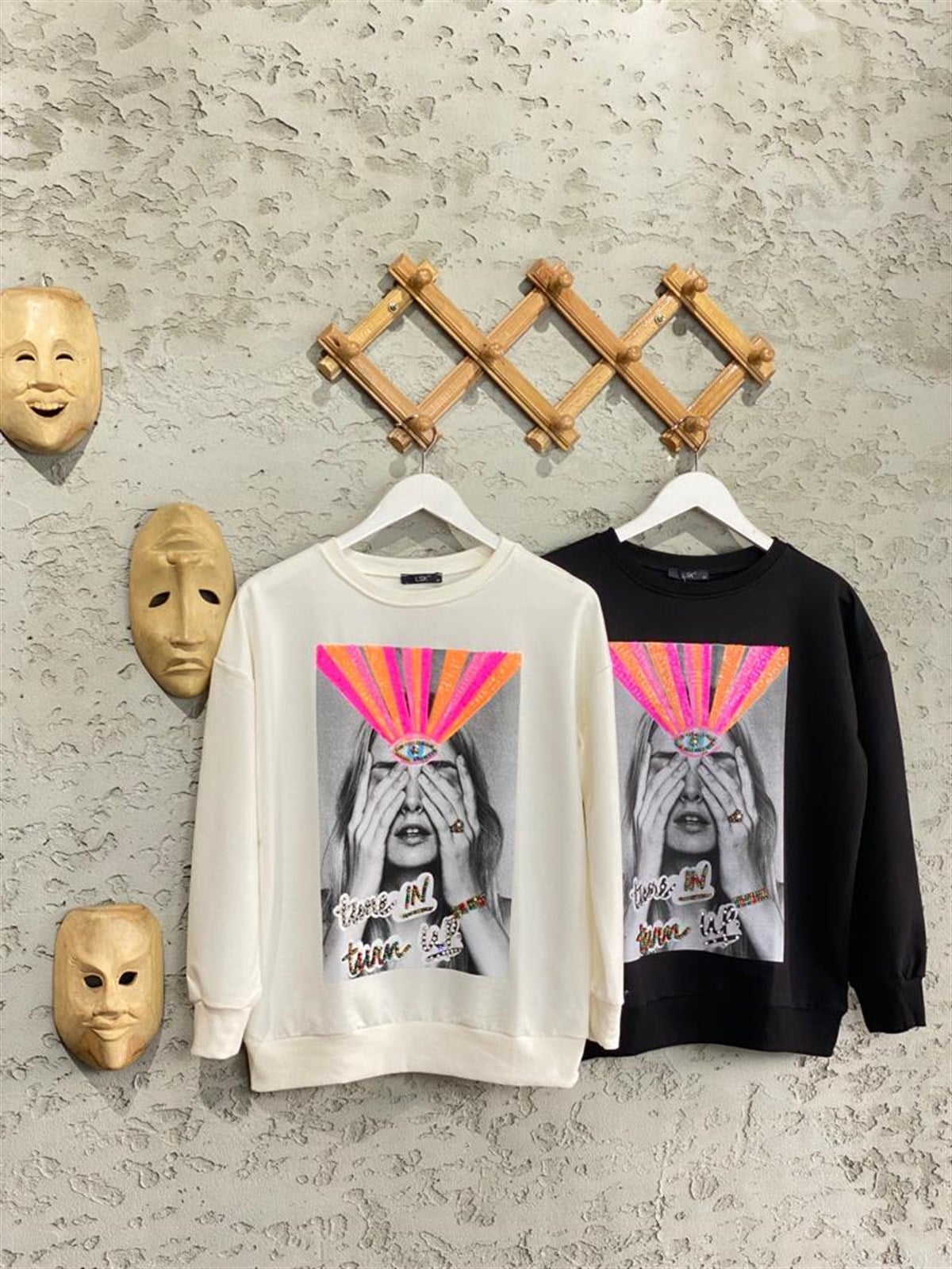 Kız Nakışlı Renkli Payet Baskılı Sweat (Siyah)