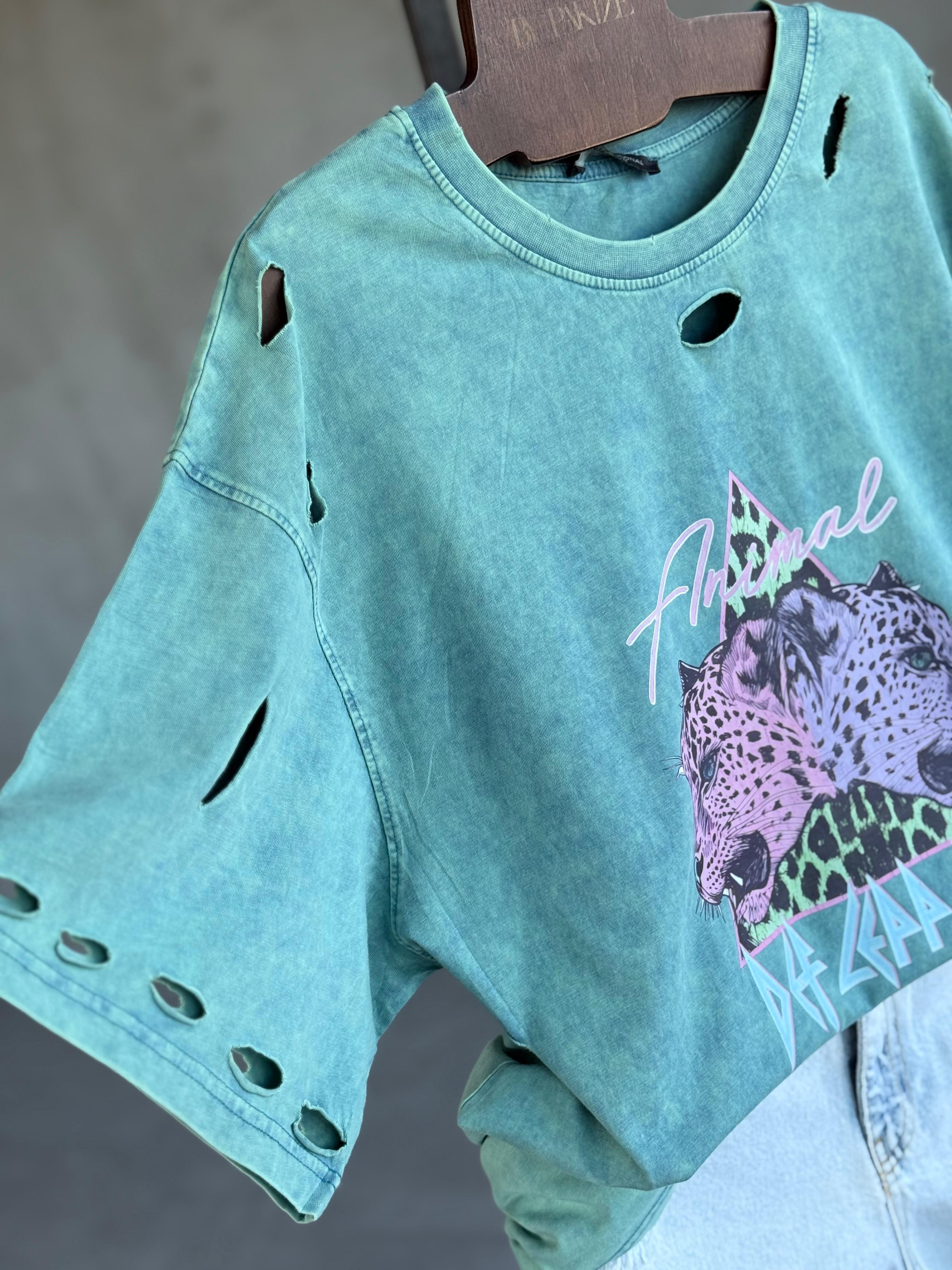 Lazer Kesim Detaylı Kaplan Baskılı Tişört (Turkuaz)