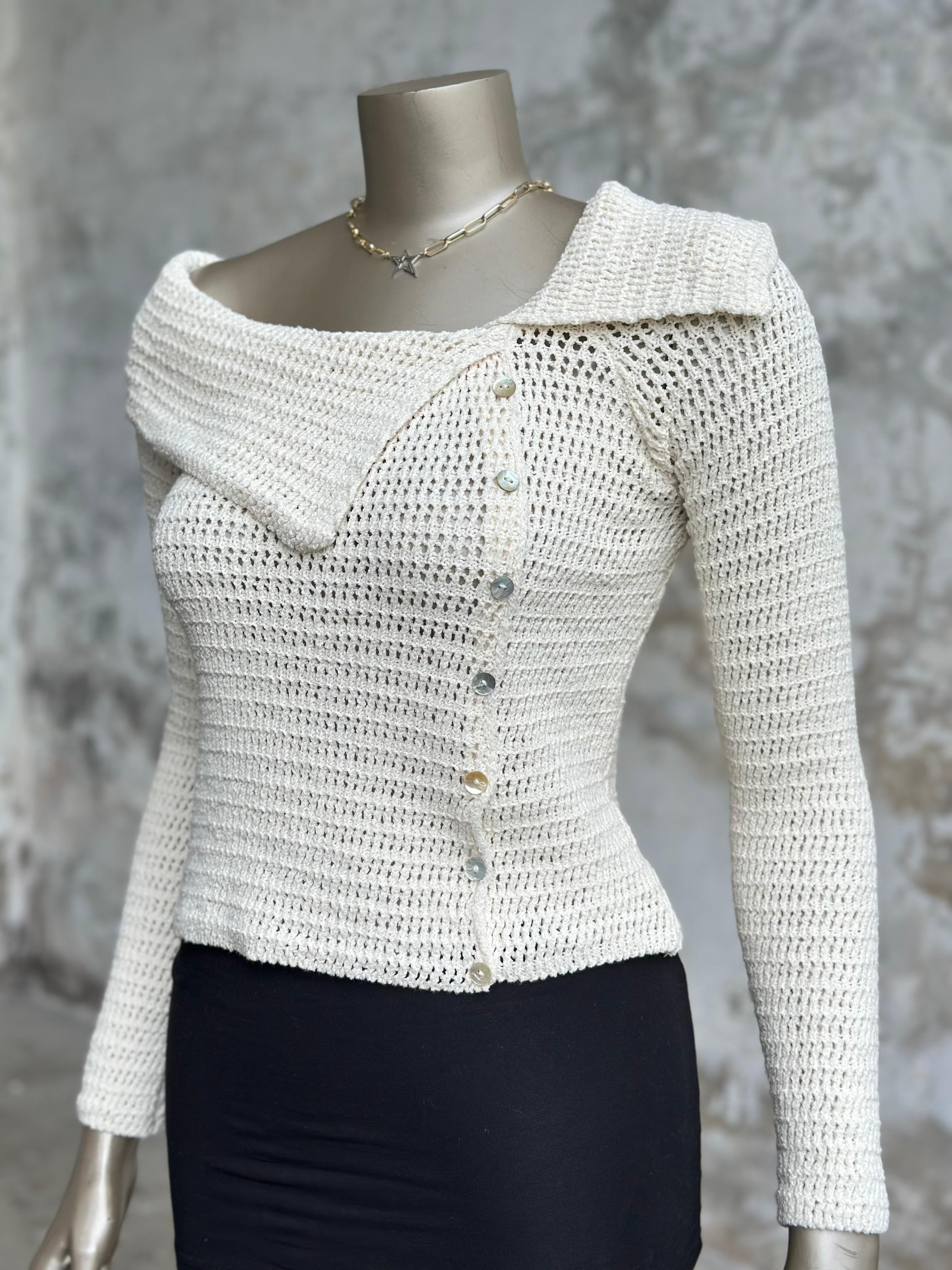 Madonna Yaka Ajurlu Kazak (Krem)