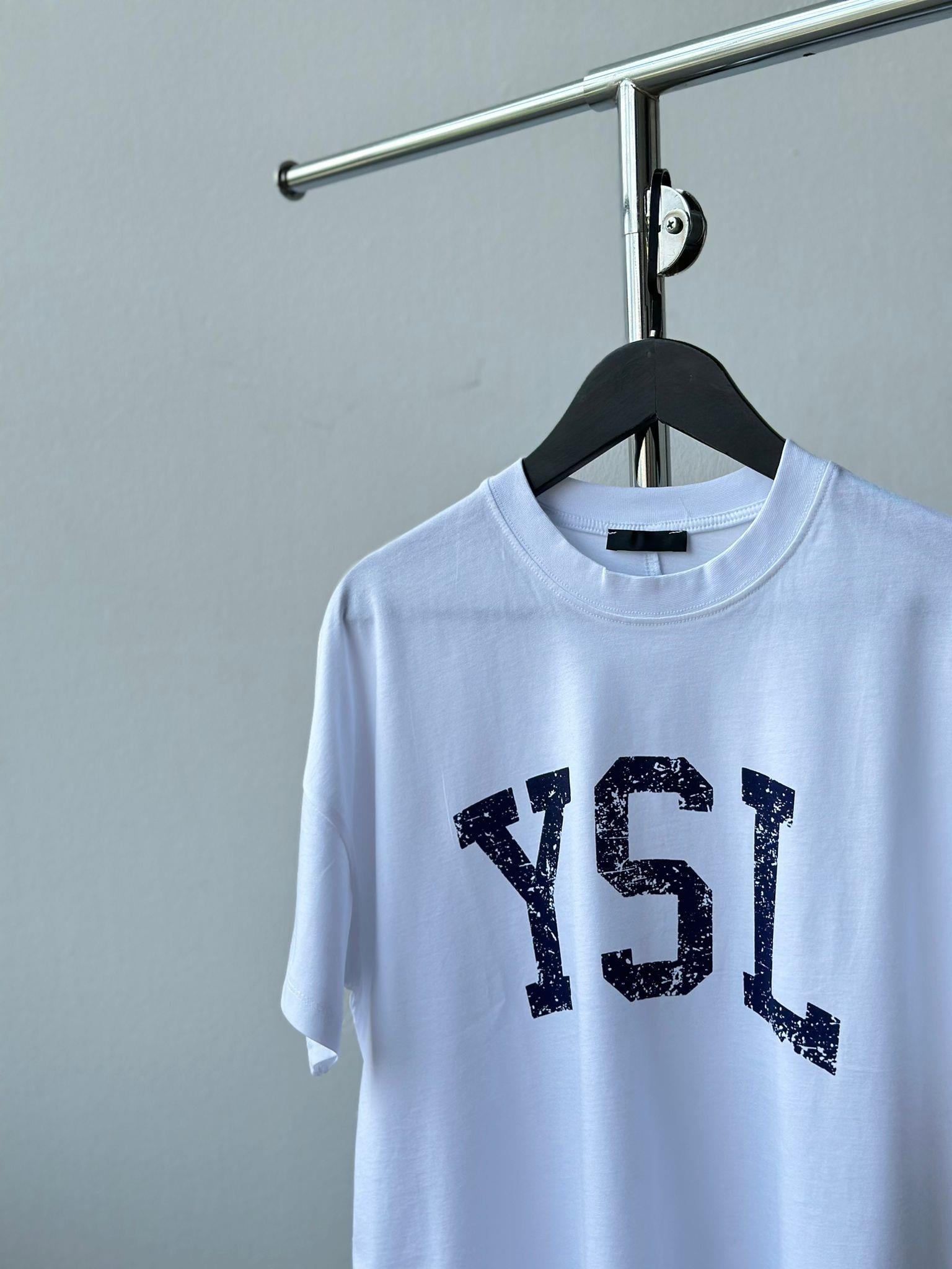Oversize Yazı Baskılı Tişört (Beyaz)