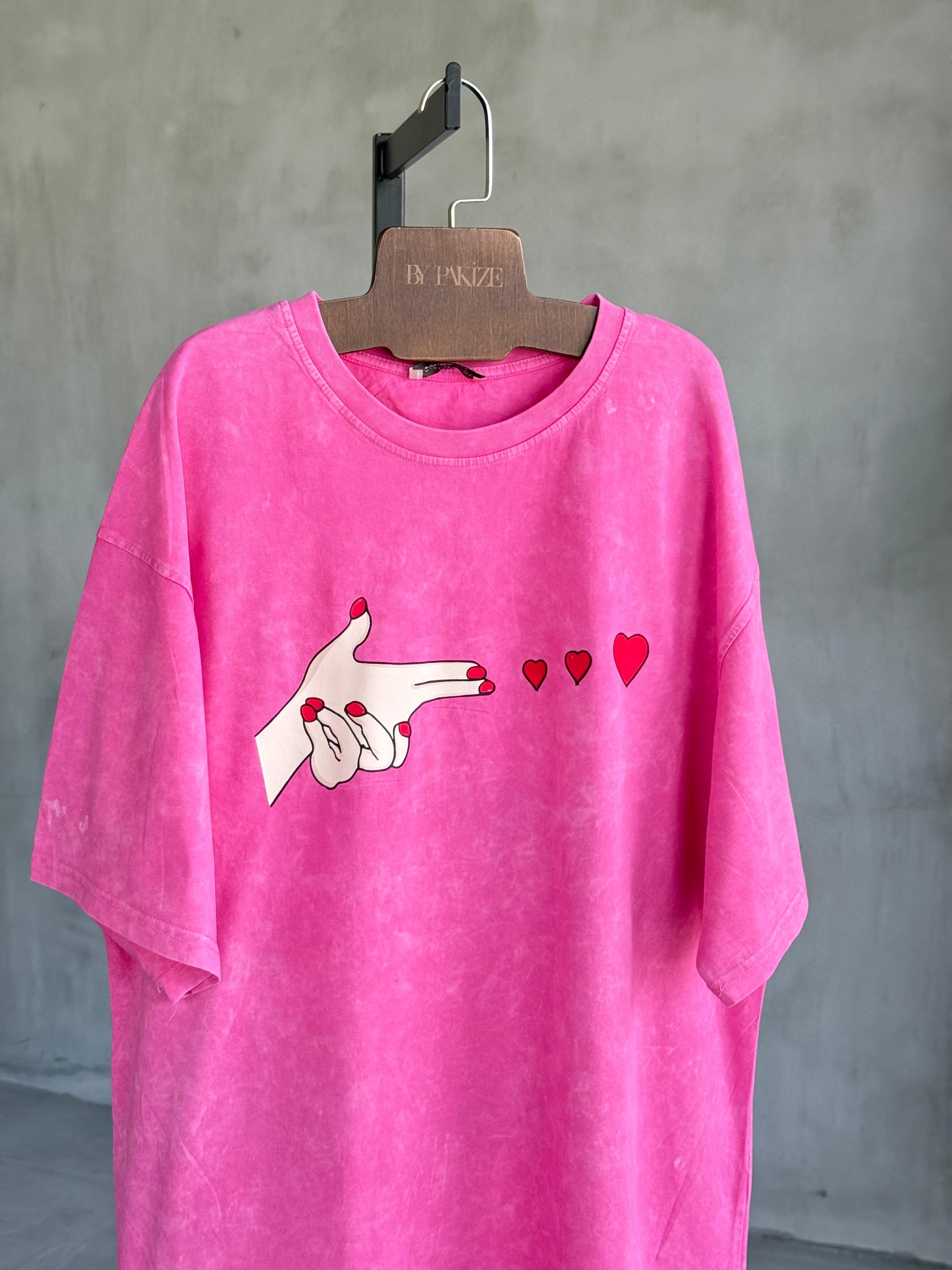 Taş Yıkamalı Kalp Baskılı Oversize Tişört (Pembe)