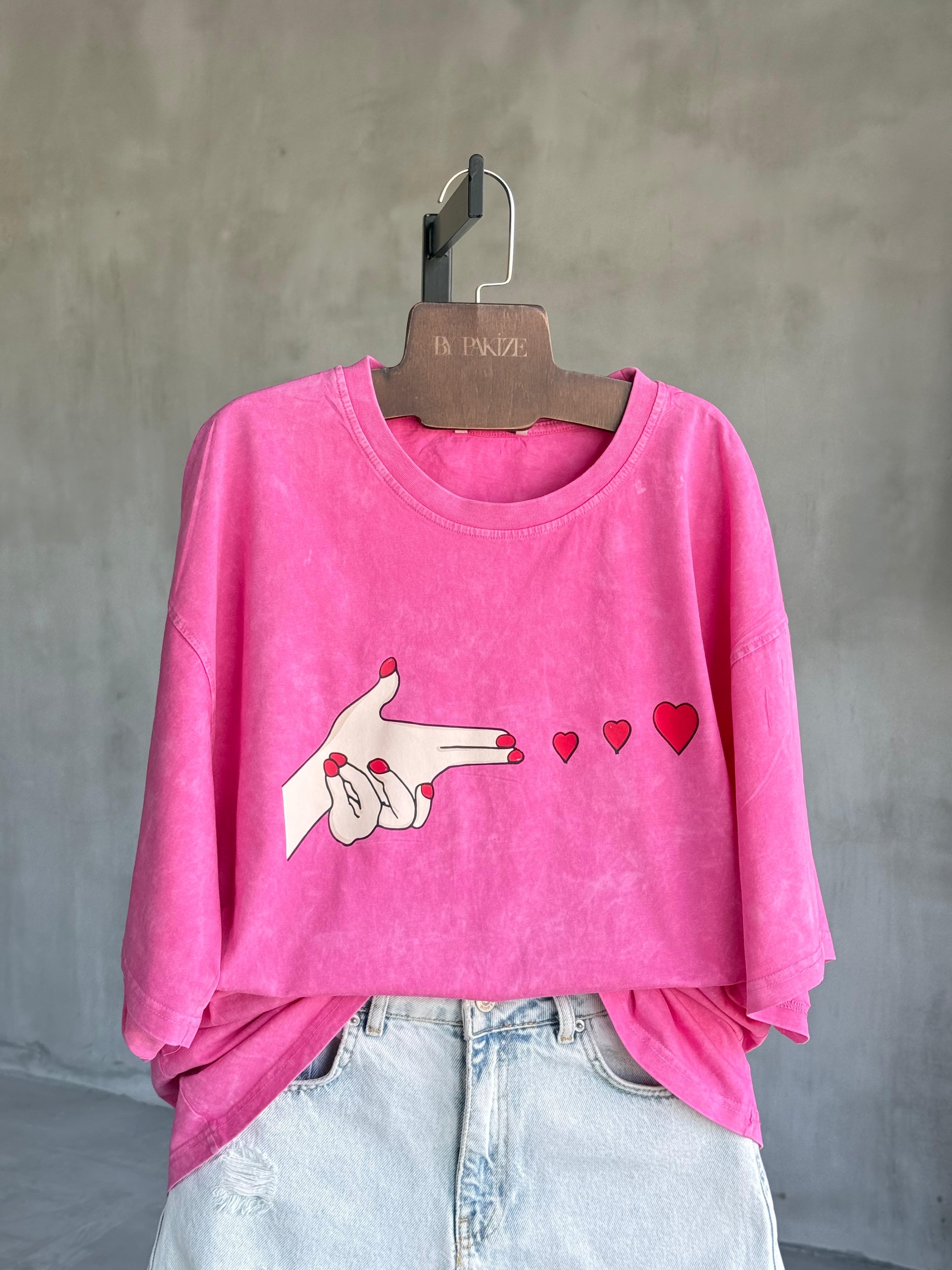 Taş Yıkamalı Kalp Baskılı Oversize Tişört (Pembe)