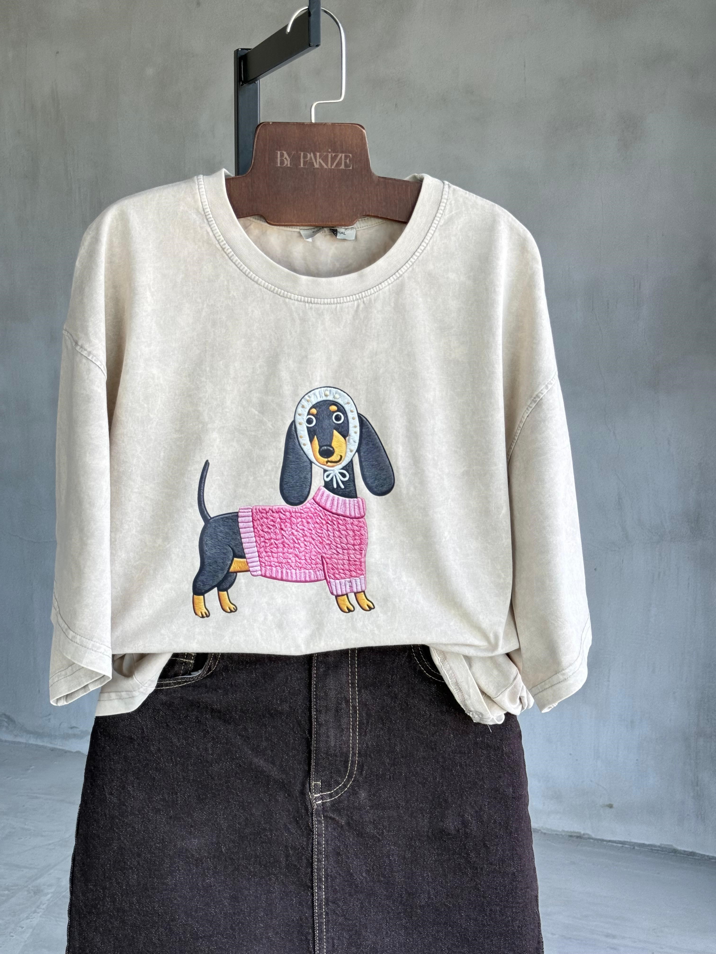 Taş Yıkamalı Oversize Köpek Baskılı Dokuma Tişört (Taş)