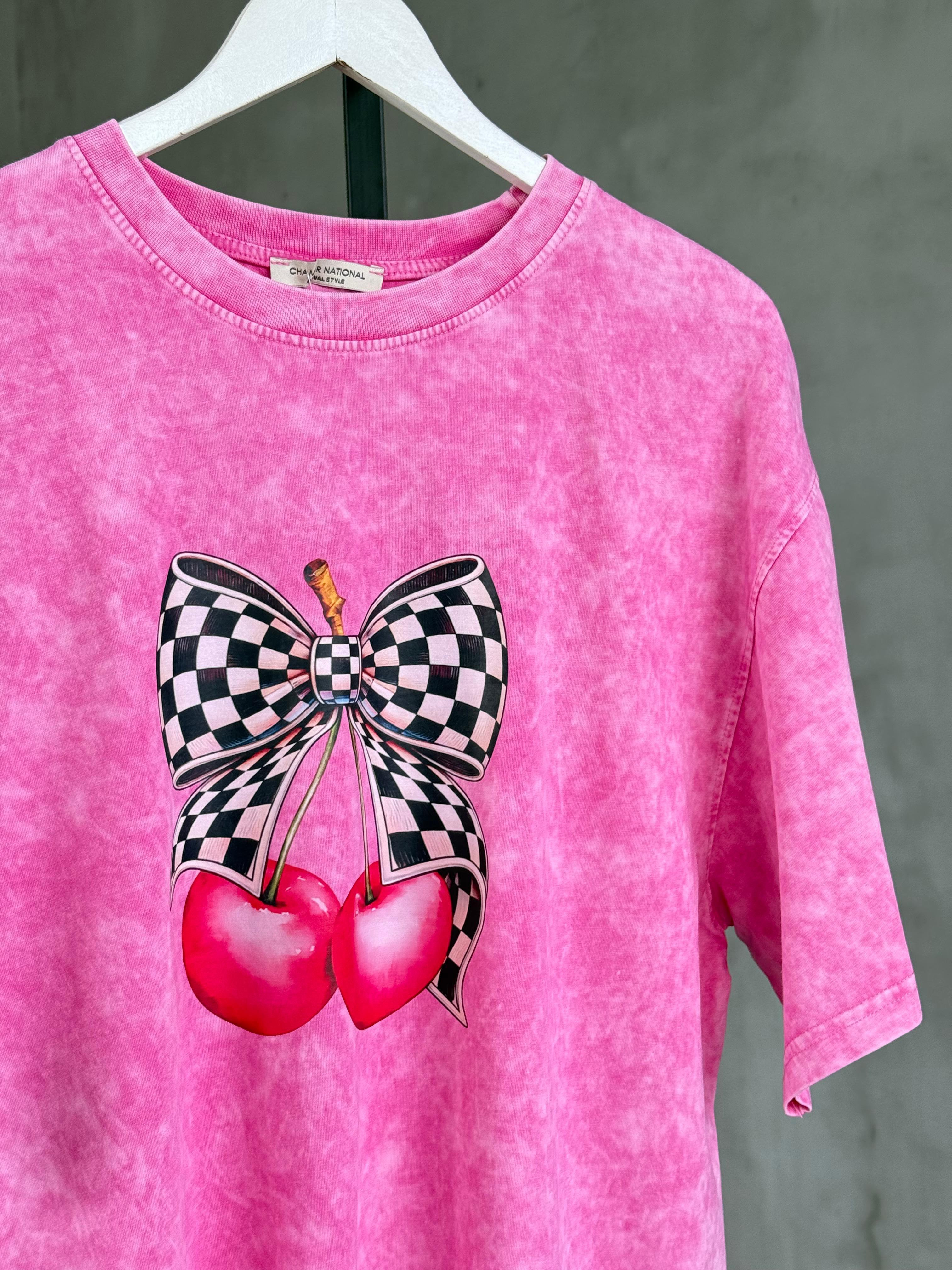 Tasarım Kiraz Baskılı Taş Yıkama Oversize Dokuma Tişört (Pembe)  