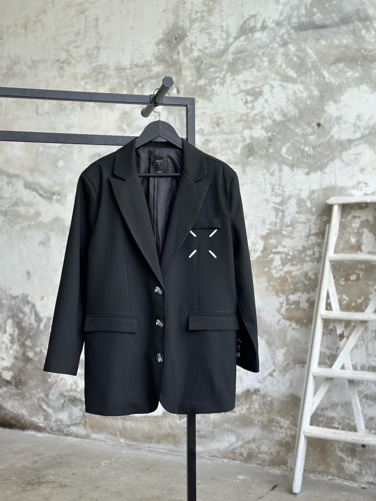 Tasarım Yazı Baskılı Kadın Blazer Ceket (Siyah) 