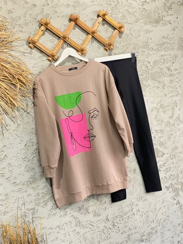 	Minimal Yüz Çizgili Ren Bloklu Tunik Sweat (Kahve)