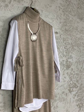 Balıkçı Yaka Bağlamalı Süveter (Kum Rengi)