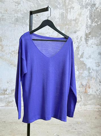 Basic Model V Yaka Merserize Kazak (Mor)