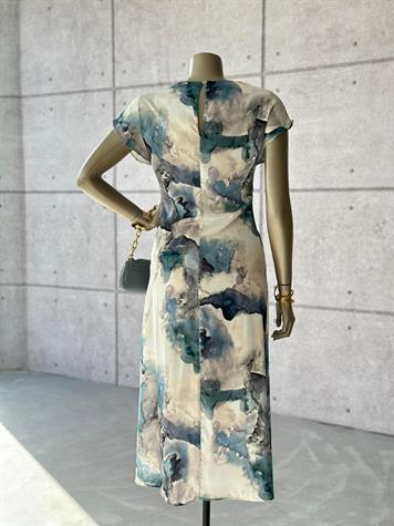 Batik Desen Geçişli Saten Büzgü Detaylı Elbise (Mavi)
