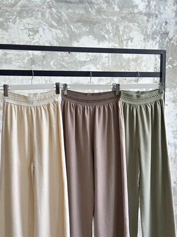 Bel Lastik Nakış Detaylı Organik Pantolon (Haki)