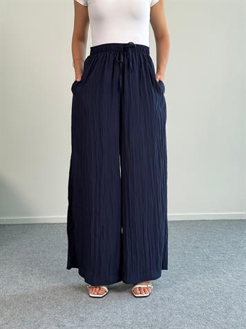 Belden Bağlama Detaylı Kırışık Pantolon (Lacivert)