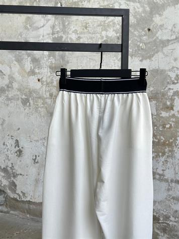 Belden Lastik Detaylı Paça Çıtçıtlı Kadın Pantolon (Beyaz)