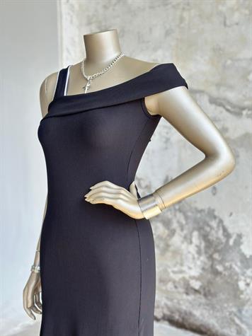 Biyeli Yırtmaçlı Ottoban Elbise (Siyah)