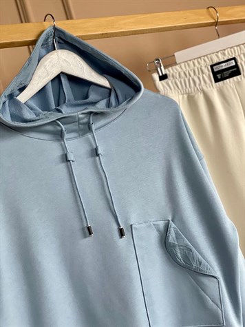 Cep Detaylı Boğazlı Sweat (Mavi)