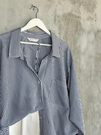 Çizgili Düşük Omuzlu Oversize Gömlek (Lacivert)