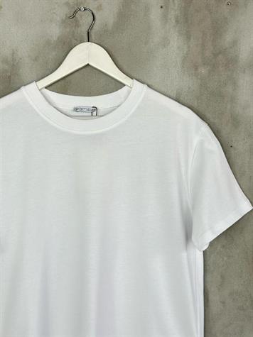 Dekoratif Dikişli Bisiklet Yaka Tshirt (Beyaz)