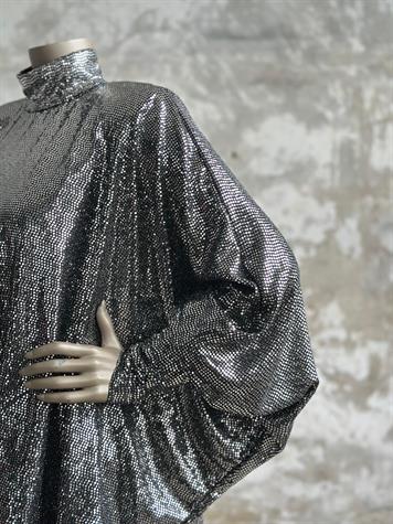 Dik Yaka Bel Lastik Detaylı Aynalı Elbise (Gümüş)