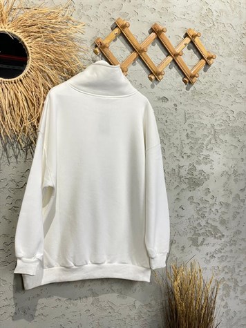 Dik Yaka Detaylı Oversize Sweat (Beyaz)