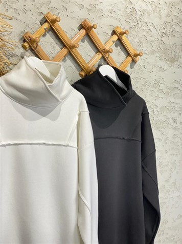 Dik Yaka Detaylı Oversize Sweat (Siyah)