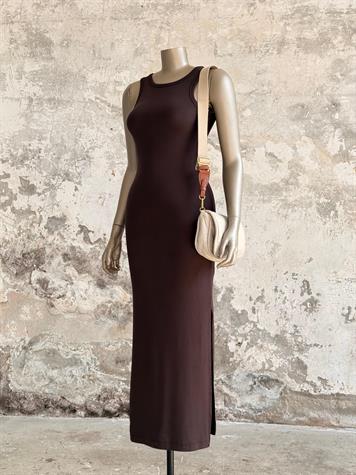 Dilvin Yırtmaç Detaylı Midi Boy Elbise (Kahve)