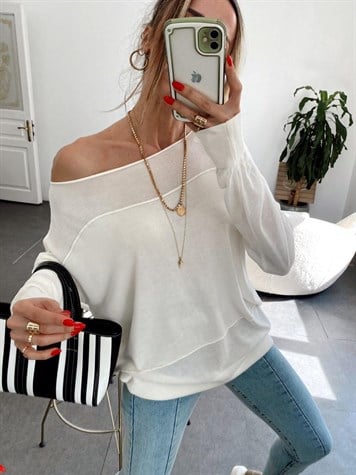 Düz Yaka Triko Kazak (Beyaz)