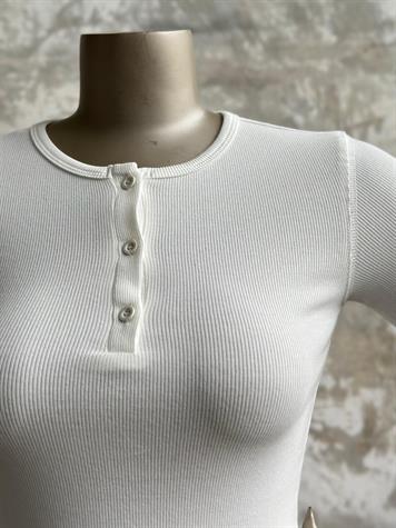 Fitilli Üç Düğmeli Basic Bluz (Beyaz)