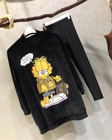 Garfield Kadife Kumaş Sweatshirt (SİYAH)