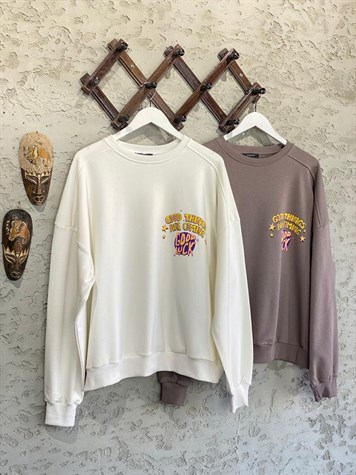 Good Luck Sırtı Baskılı Renkli Salaş Sweat (Ekru)