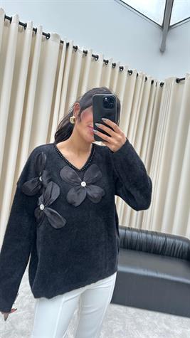 İnci Taş İşçilikli Akordiyon Çiçekli Angora Kazak (Siyah)