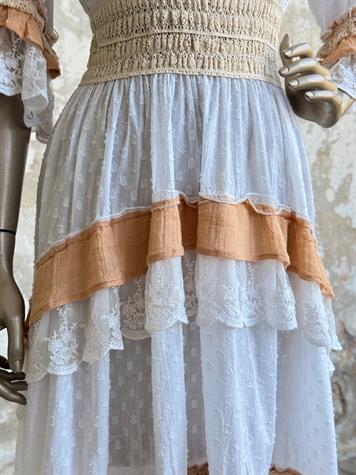 İthal Kumuşa İspanyol Kol İnci İşlemeli Elbise (Beyaz)