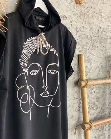 Kapüşonlu Yüz Silüetli Örme Tunik (Siyah)