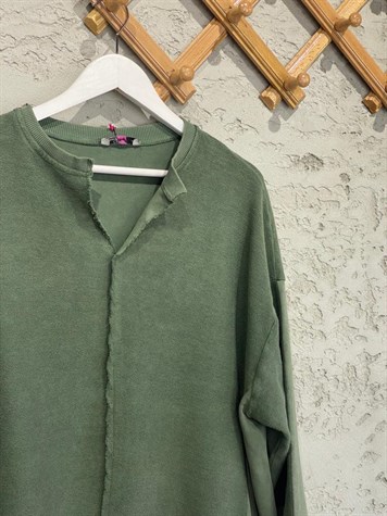 Taş Yıkama Kesik V Yaka Oversize Sweat (Haki)