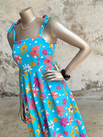 Kare Yaka Omuz Bağlama Detaylı Çiçekli Elbise (Mavi)