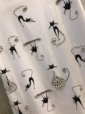 Kedi Baskılı Özel İnci Taş İşçilikli Tshirt (BEYAZ & SİYAH)