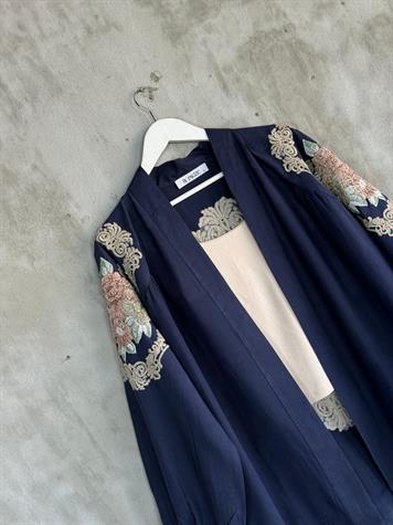 Keten Kumaş Nakış İşçilikli Oversize Kimono (Lacivert)