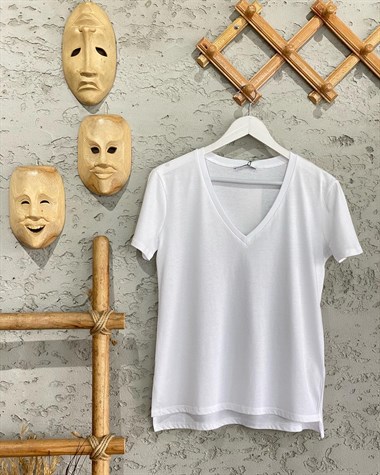 Kısa Kol V Yakalı Basic Tişört (Beyaz/Bej)