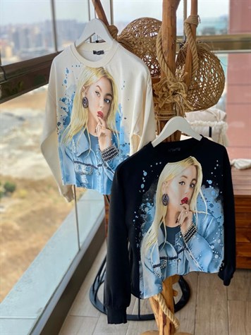 Kız Baskılı Taş İşçilikli Sweat (Siyah&Ekru)